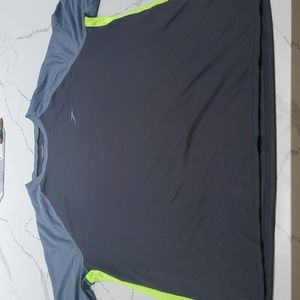 NWOT Men's Speedo Short Sleeve Gym / Athleisure Shirt, Size XXL